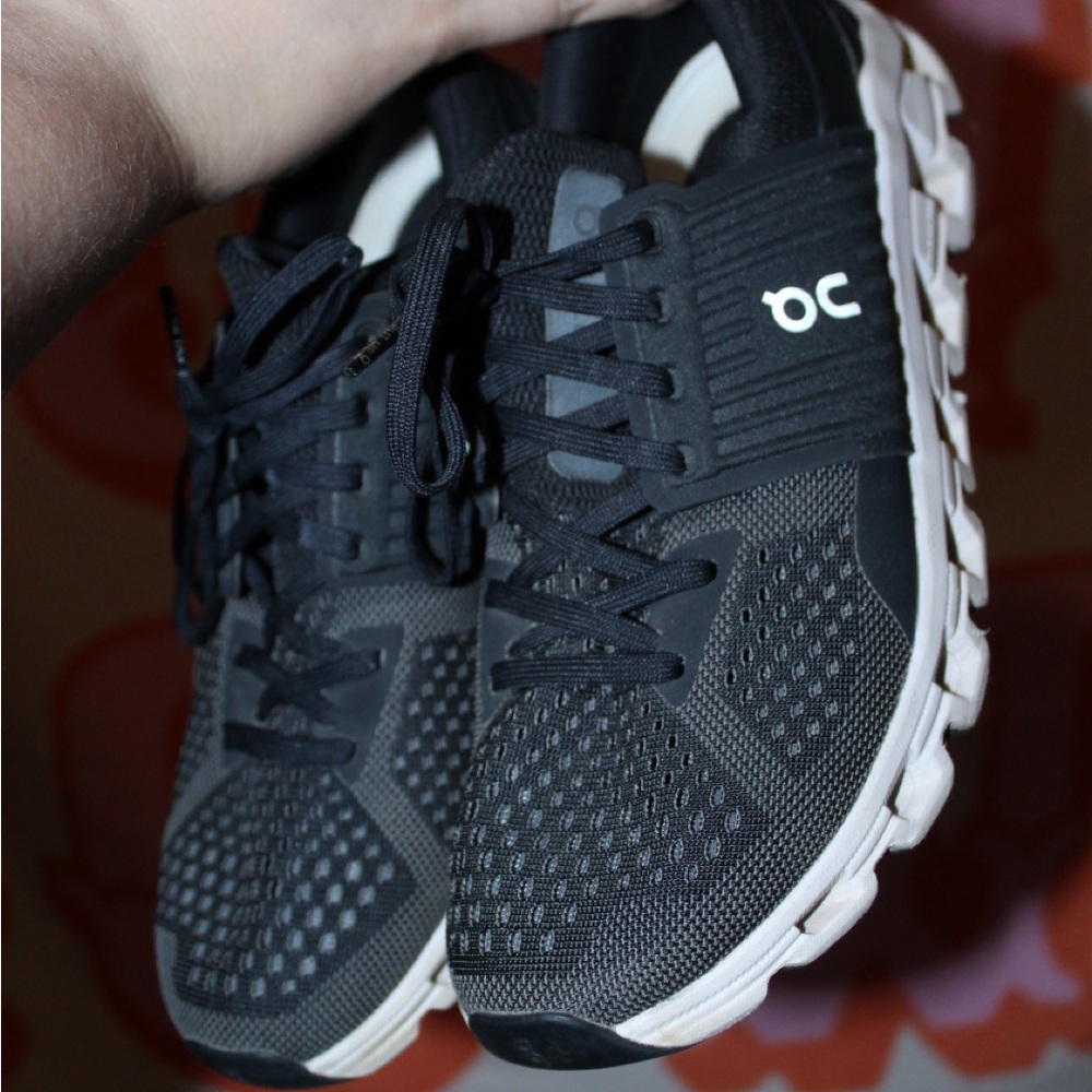 black On Cloud Running shoes